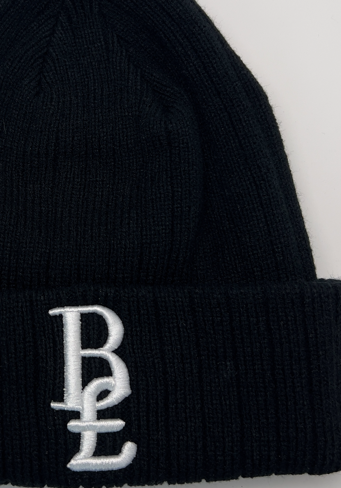 B£ SIGNATURE BEANIE